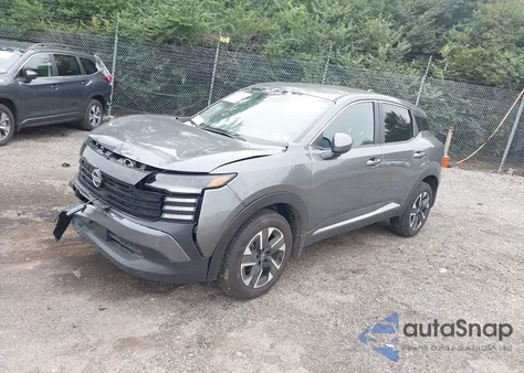 2025 Nissan Kicks Sv Intelligent Awd from USA, damaged, VIN 3N8AP6CB1SL325203